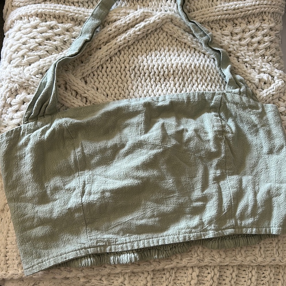 Kendall and Kylie Cropped halter top
